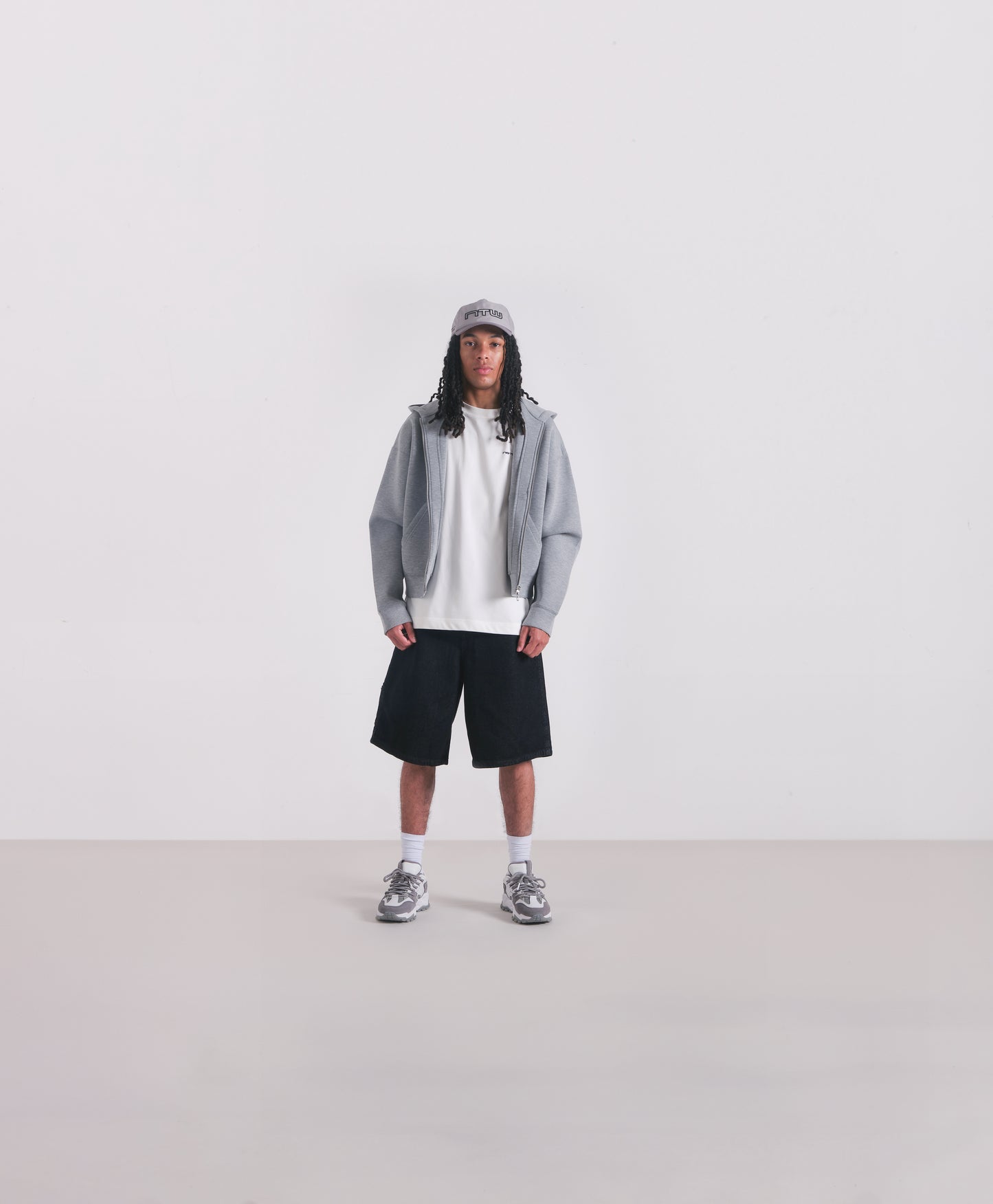 M1 GREY SYZYGY
