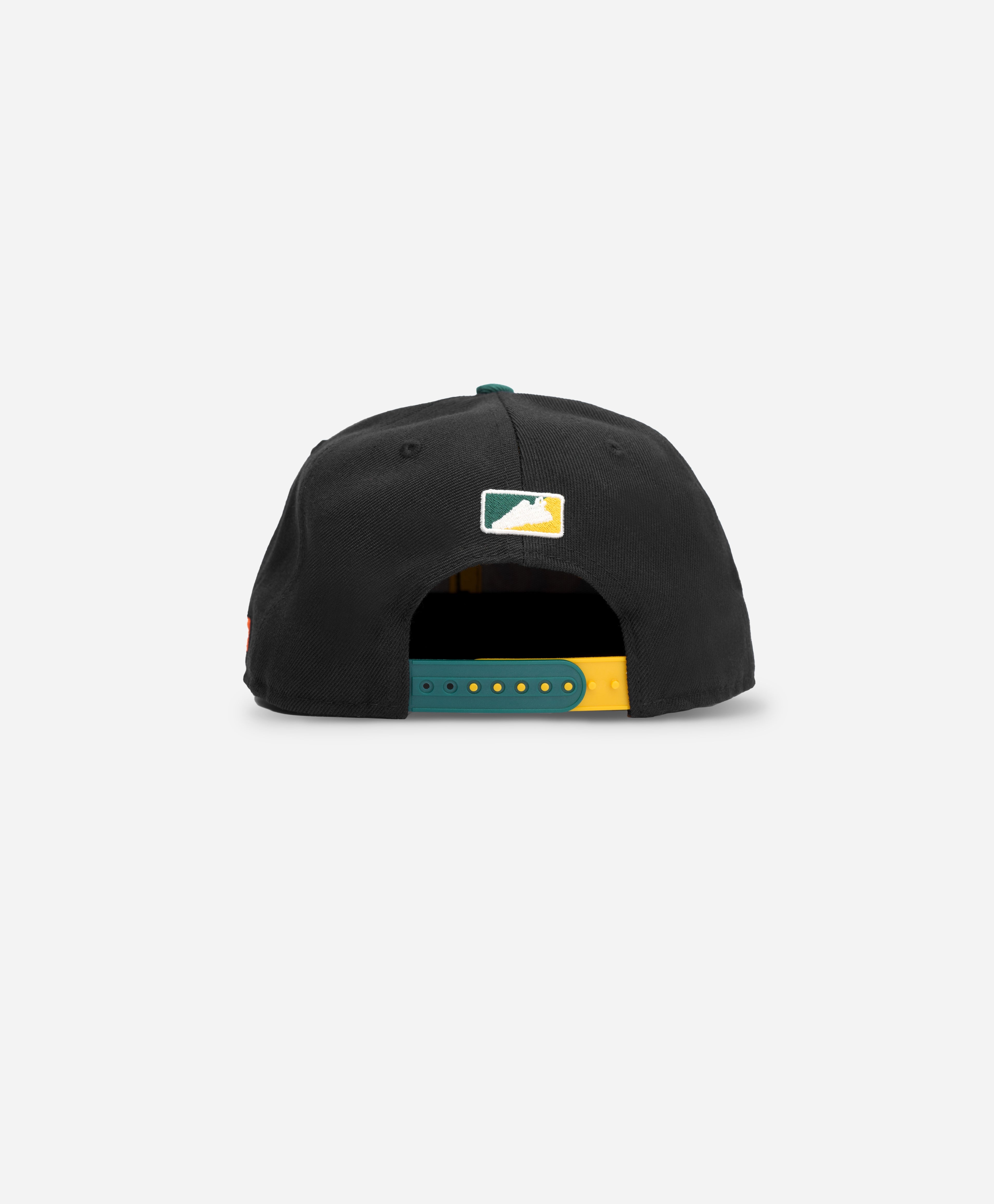 12HRS IN PARIS SNAPBACK
