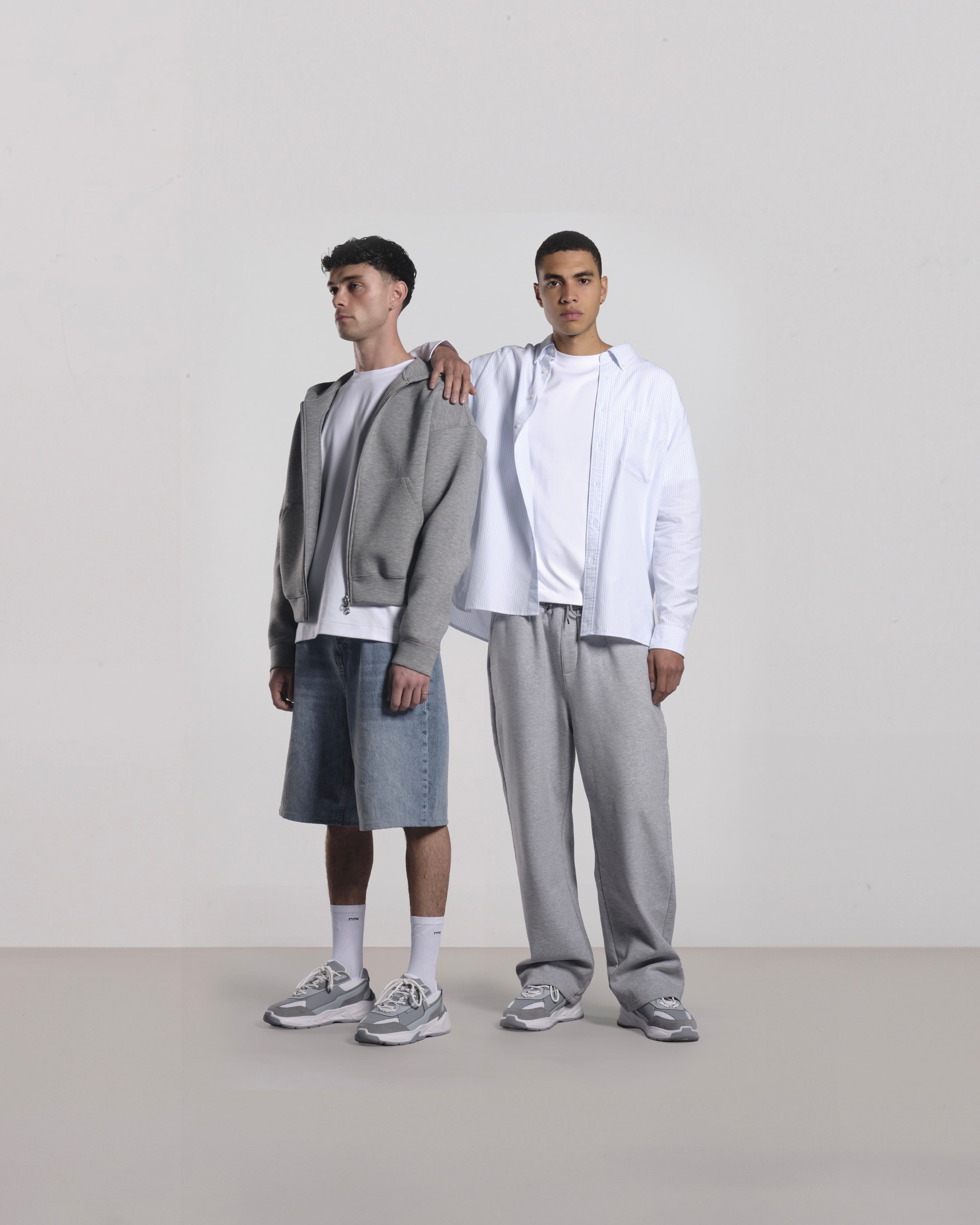 STUDIO WEAREALLANIMALS】This Is Not Tsh STUDIO WEAREALLANIMALS