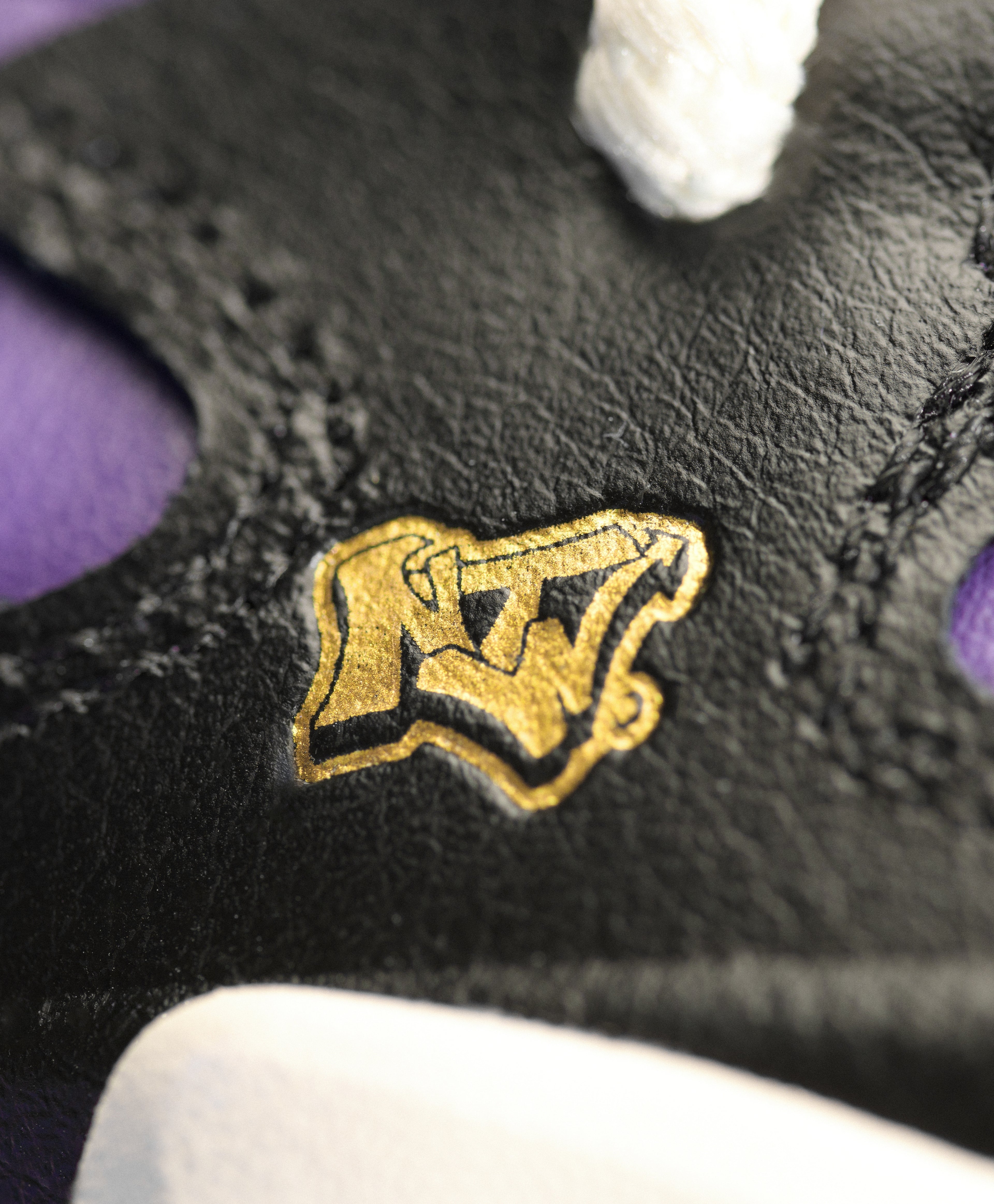Roxo + White Socks: Size 8